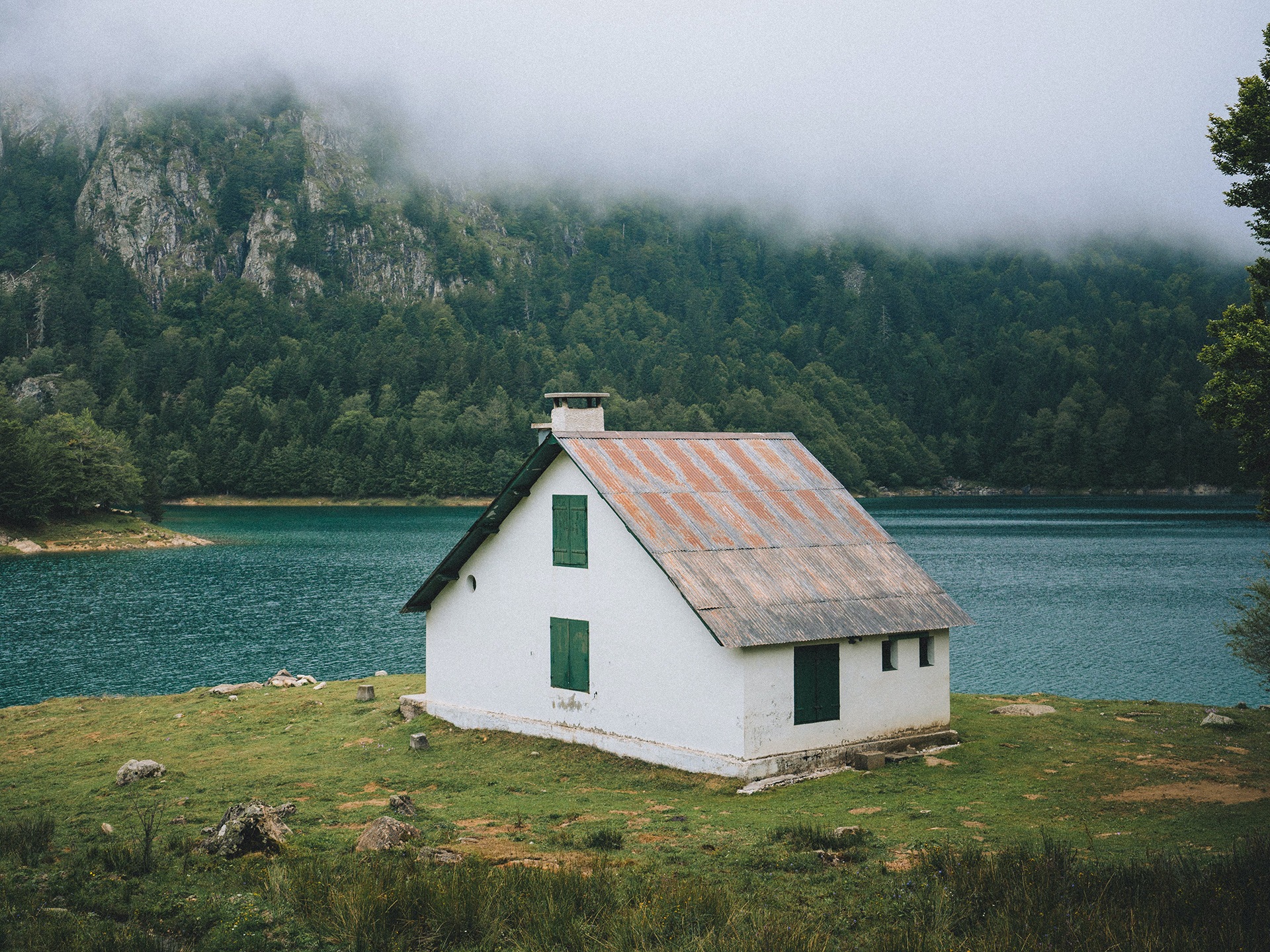 A house by a lake