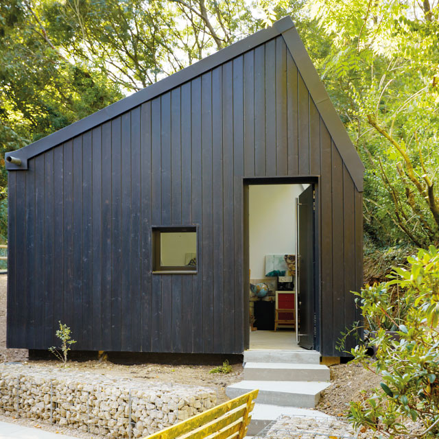 thsi home built on greenbelt land in essex required negotiations to get planning permission